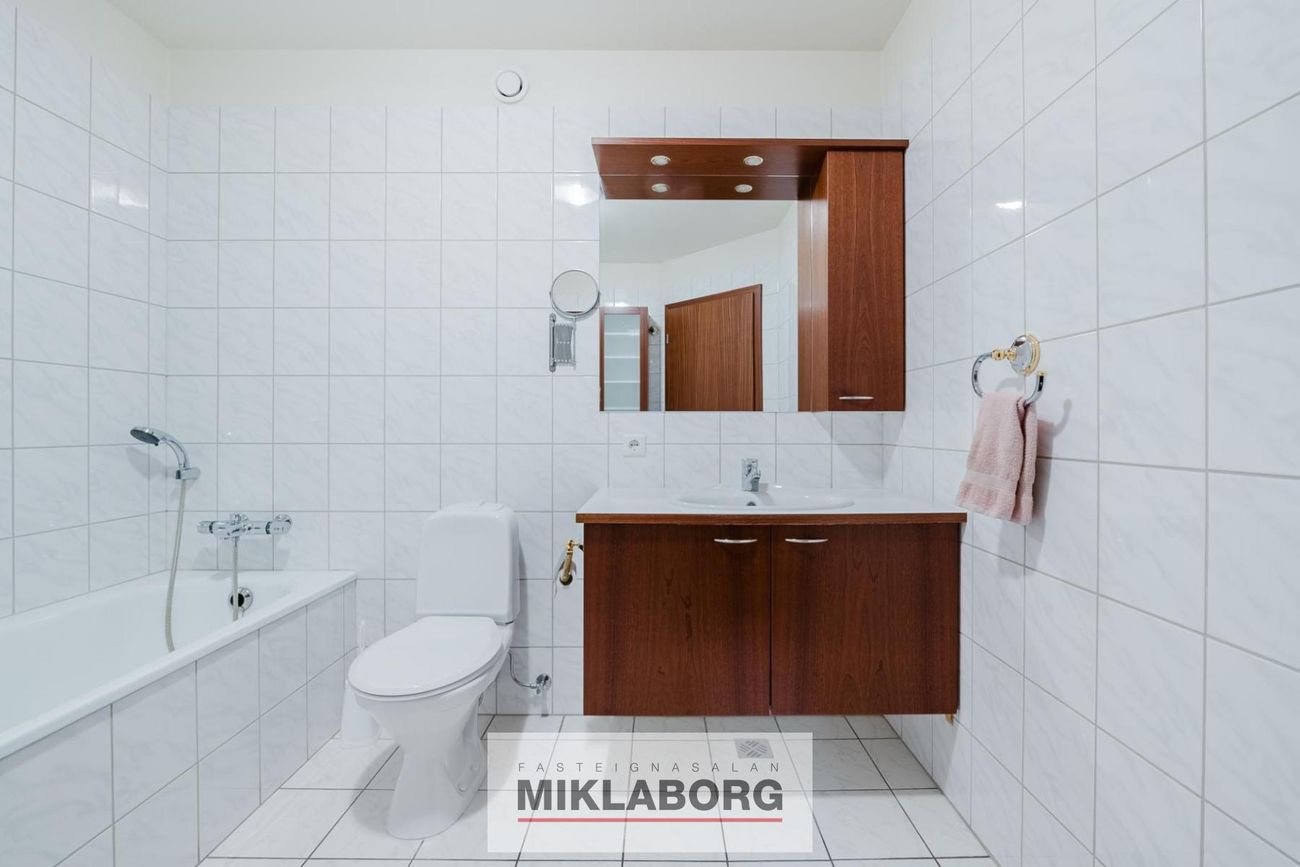 Núpalind 2, 201 Kópavogur