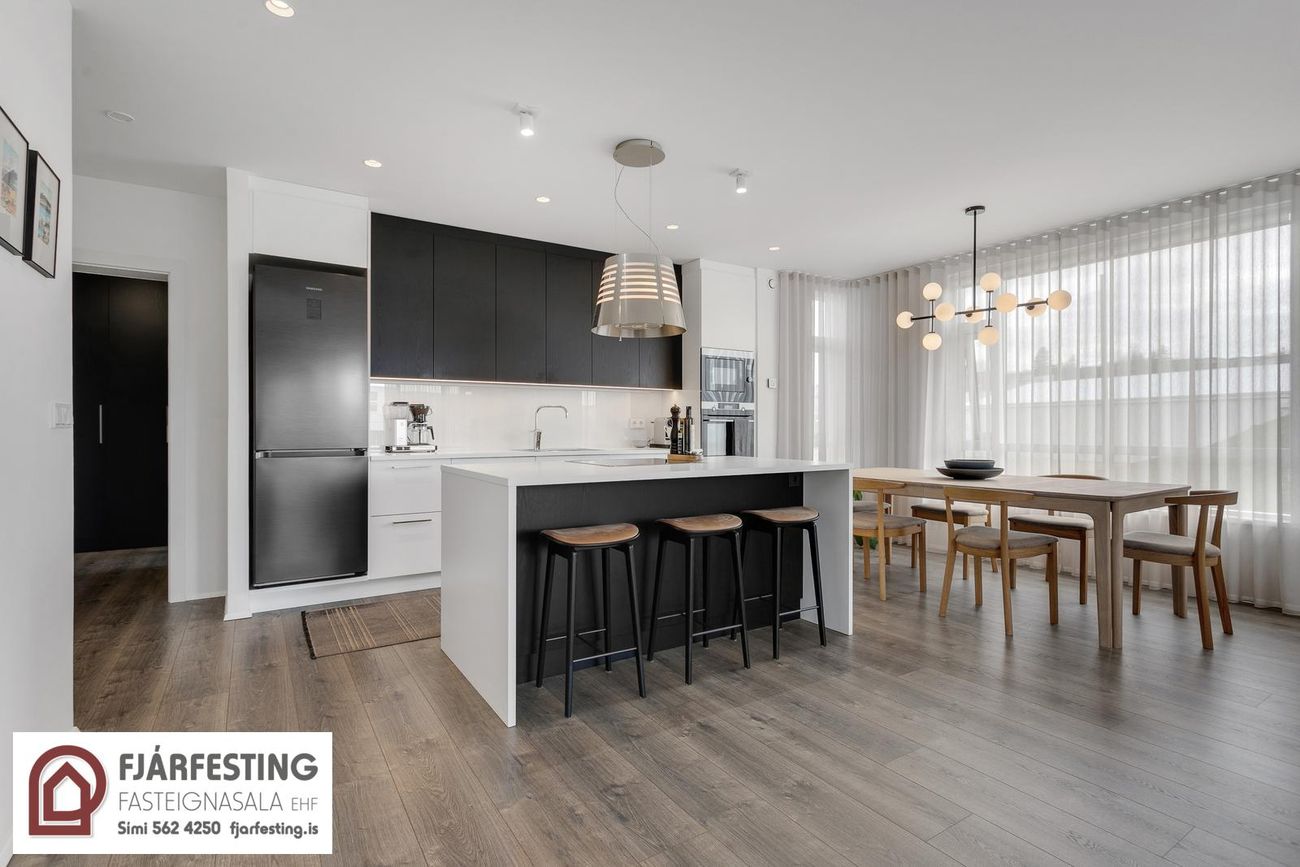 Naustavör 11, 200 Kópavogur