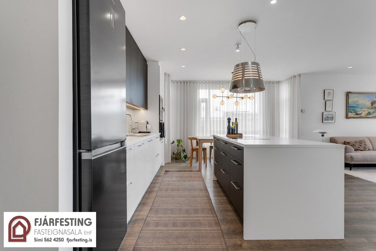 Naustavör 11, 200 Kópavogur