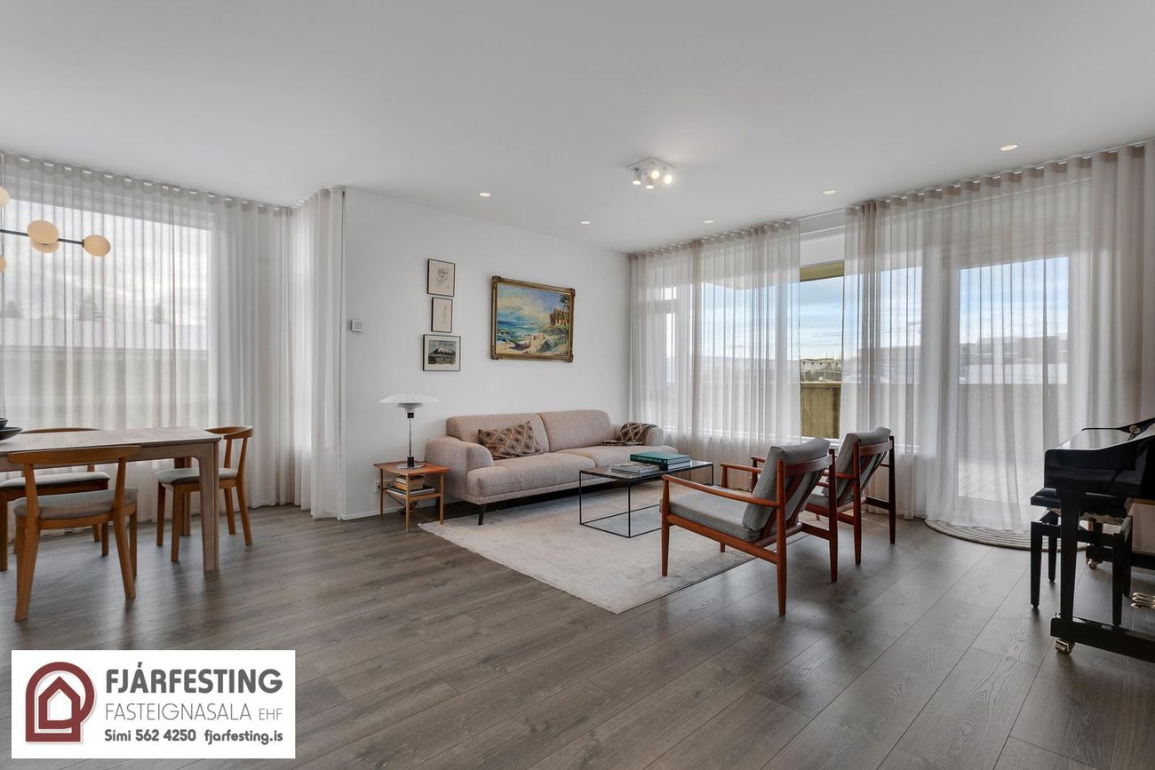 Naustavör 11, 200 Kópavogur