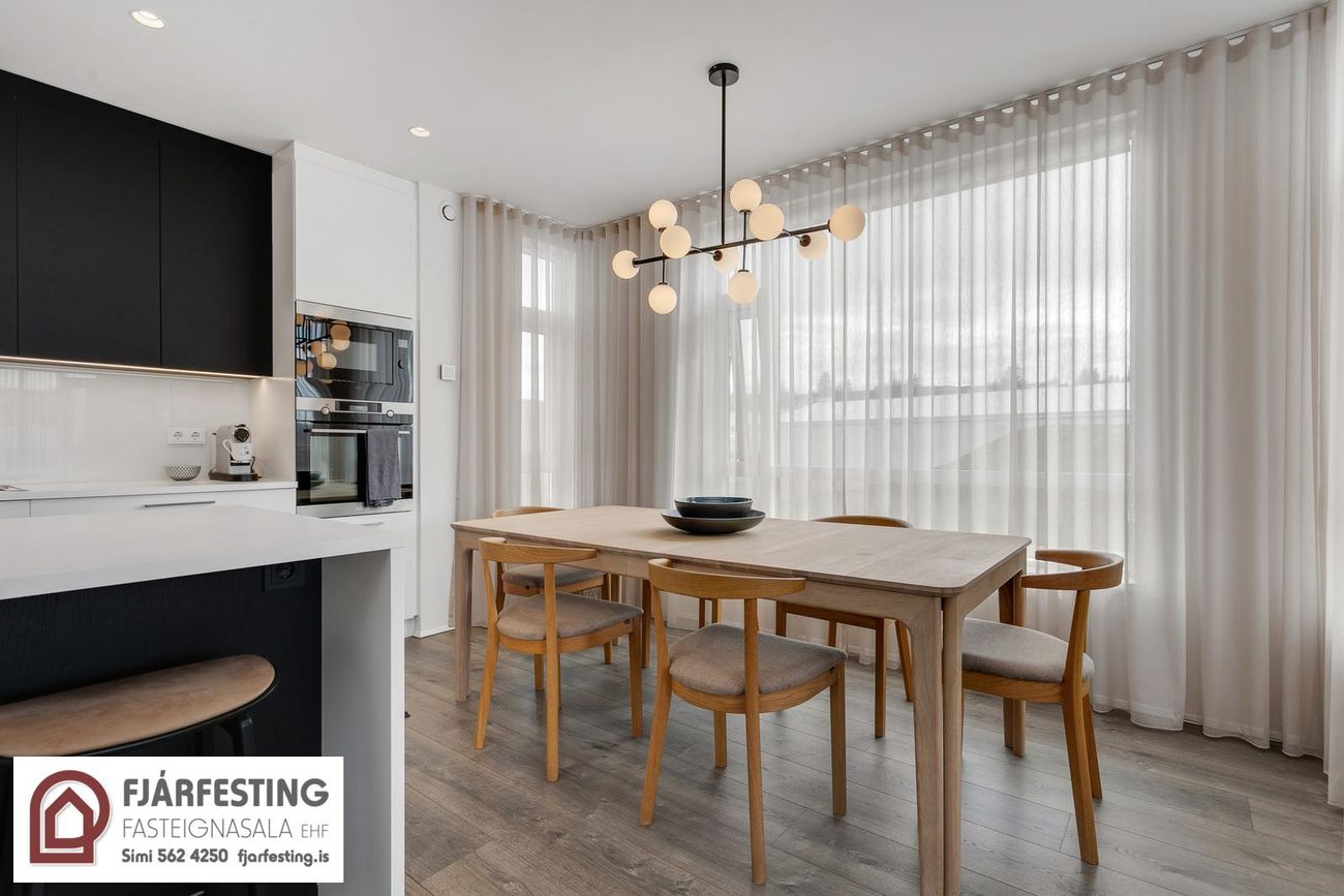 Naustavör 11, 200 Kópavogur