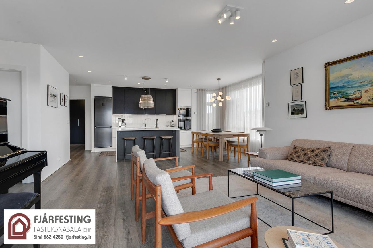 Naustavör 11, 200 Kópavogur