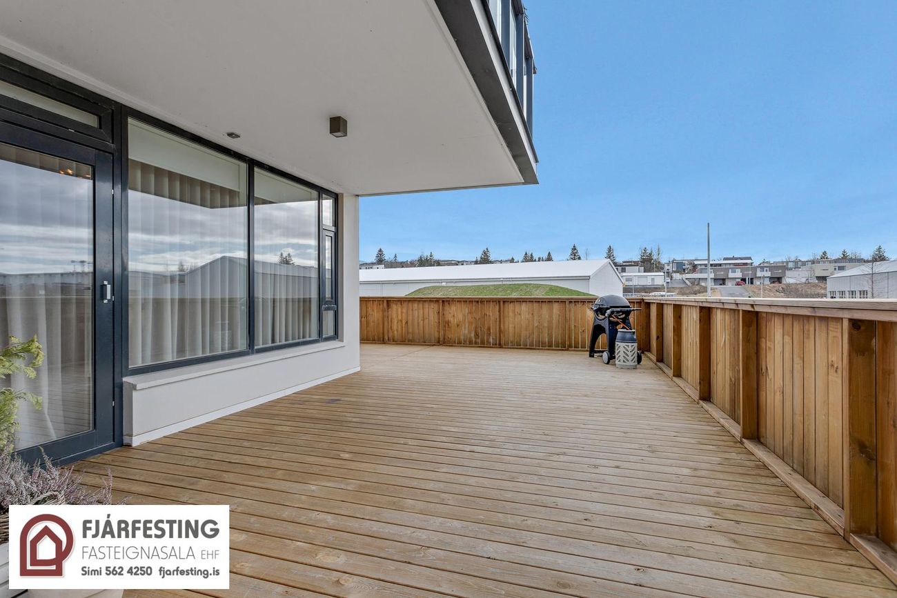 Naustavör 11, 200 Kópavogur