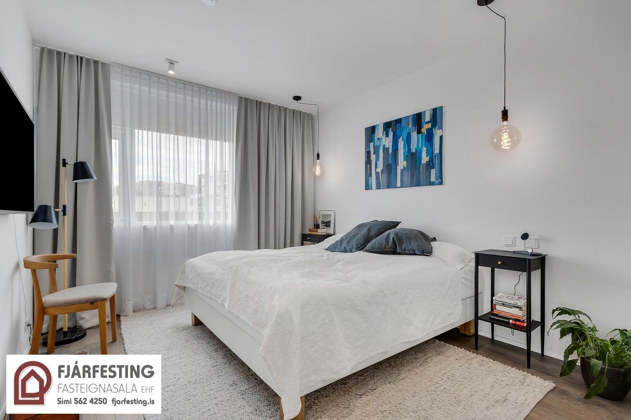 Naustavör 11, 200 Kópavogur