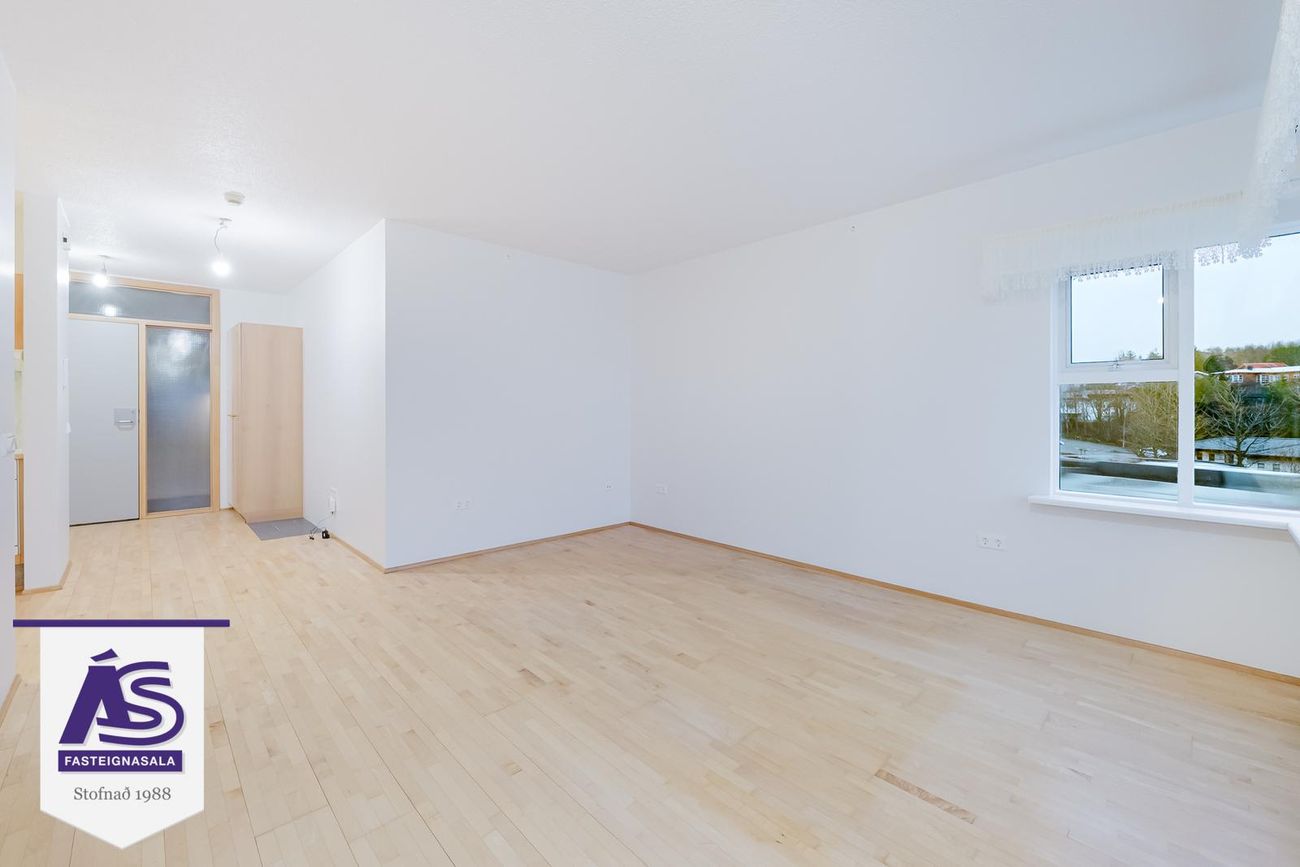 Sólvangsvegur 1 - 0402, 220 Hafnarfjörður