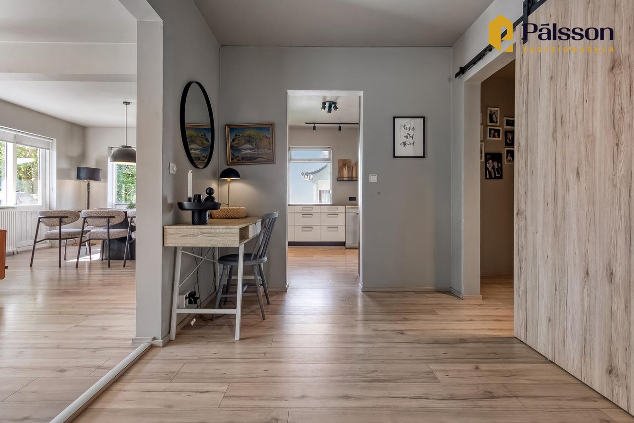Rauðalækur 69, 105 Reykjavík