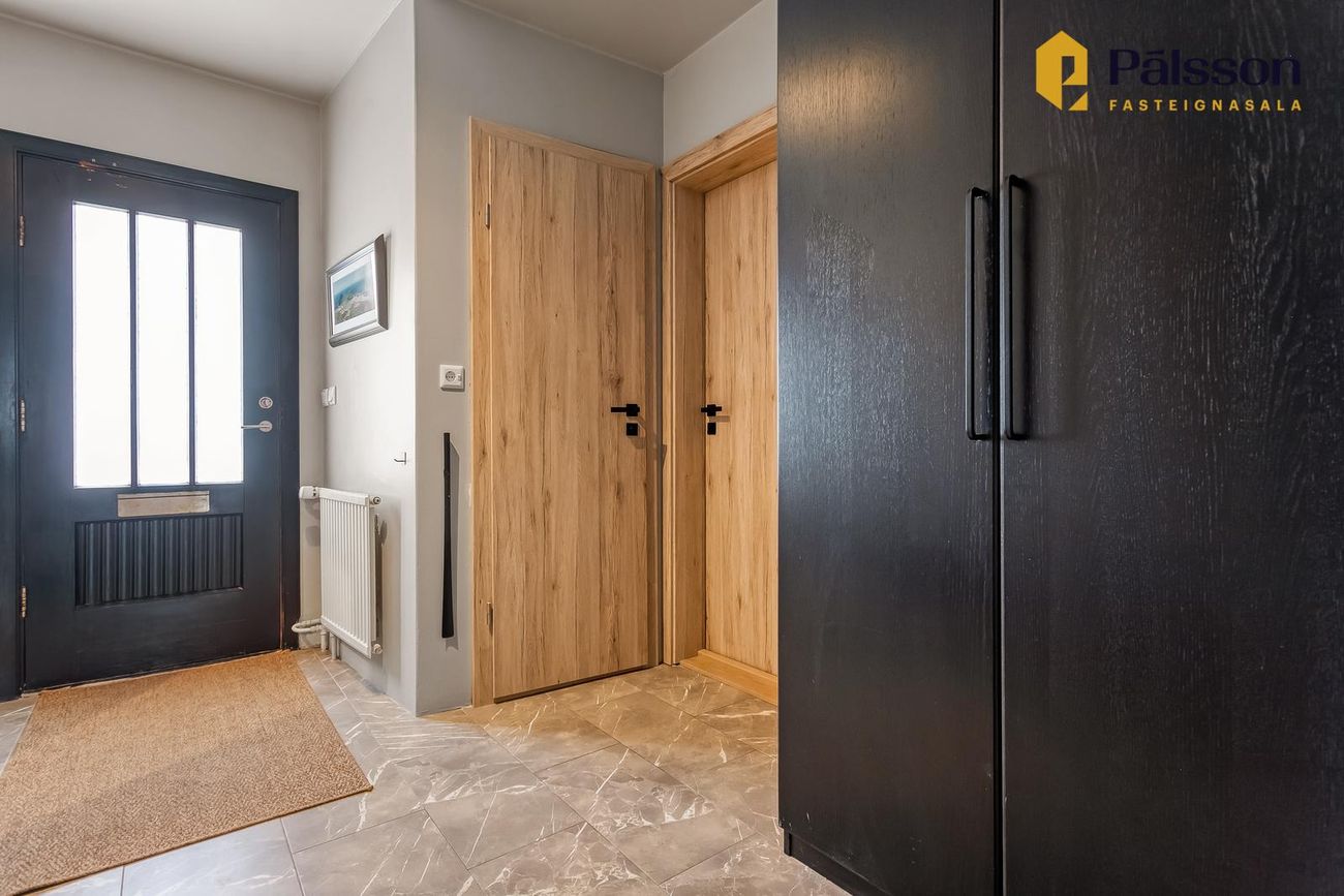 Rauðalækur 69, 105 Reykjavík