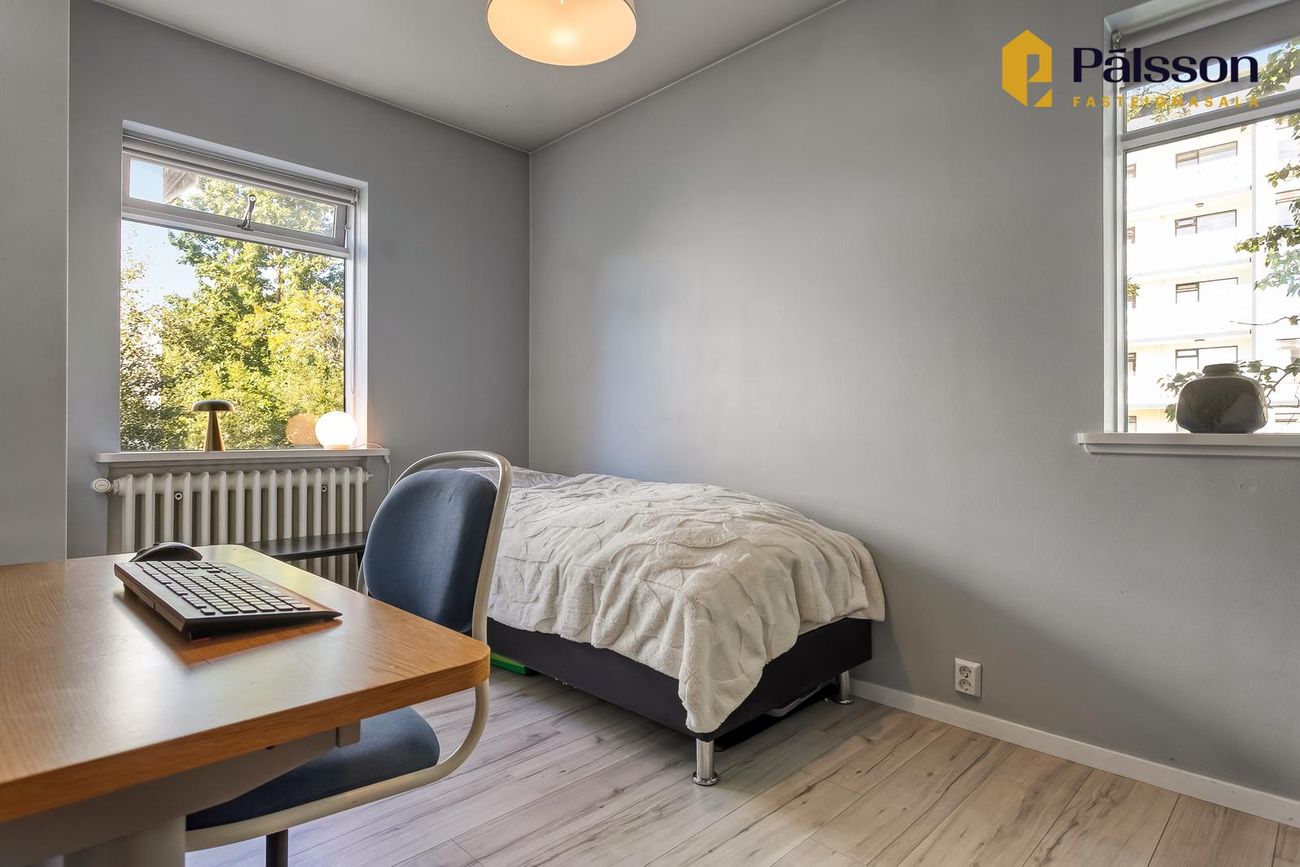 Rauðalækur 69, 105 Reykjavík