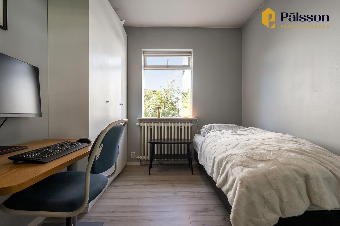 Rauðalækur 69, 105 Reykjavík