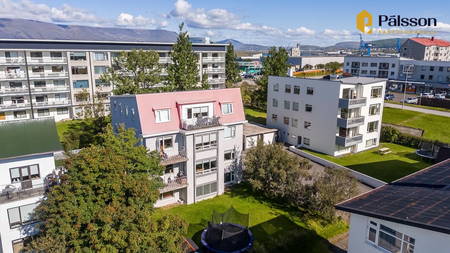 Rauðalækur 69, 105 Reykjavík
