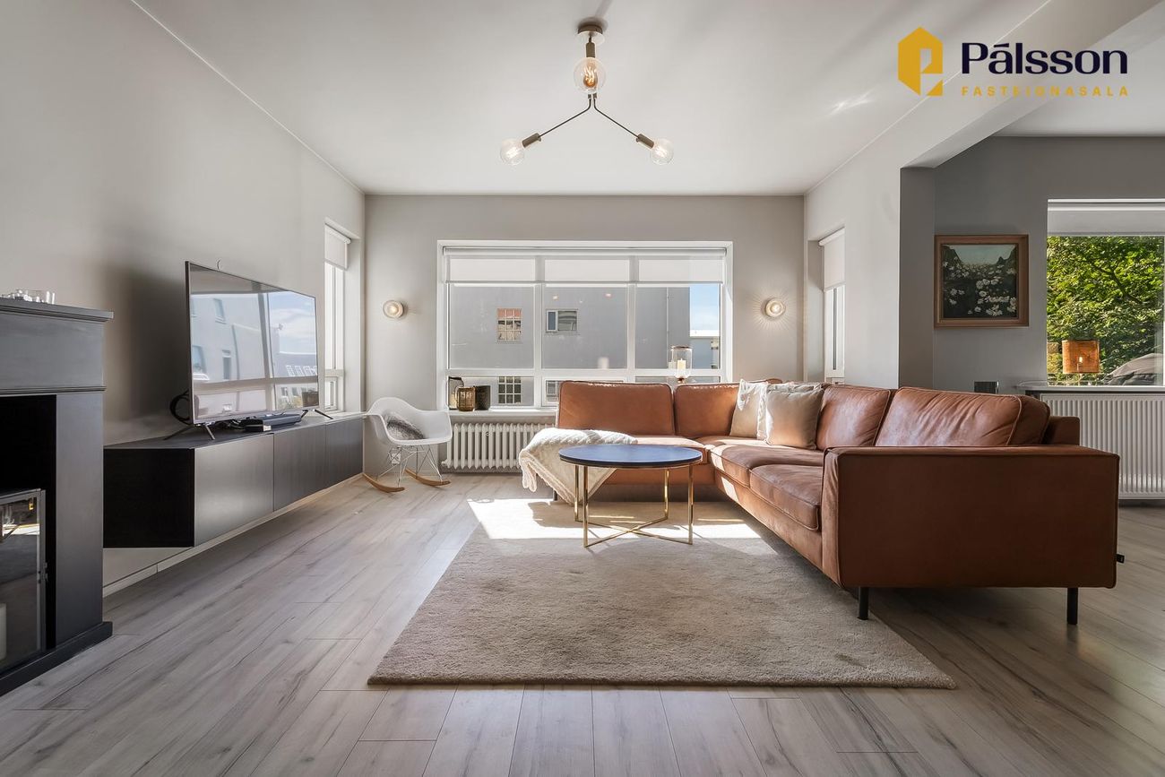 Rauðalækur 69, 105 Reykjavík