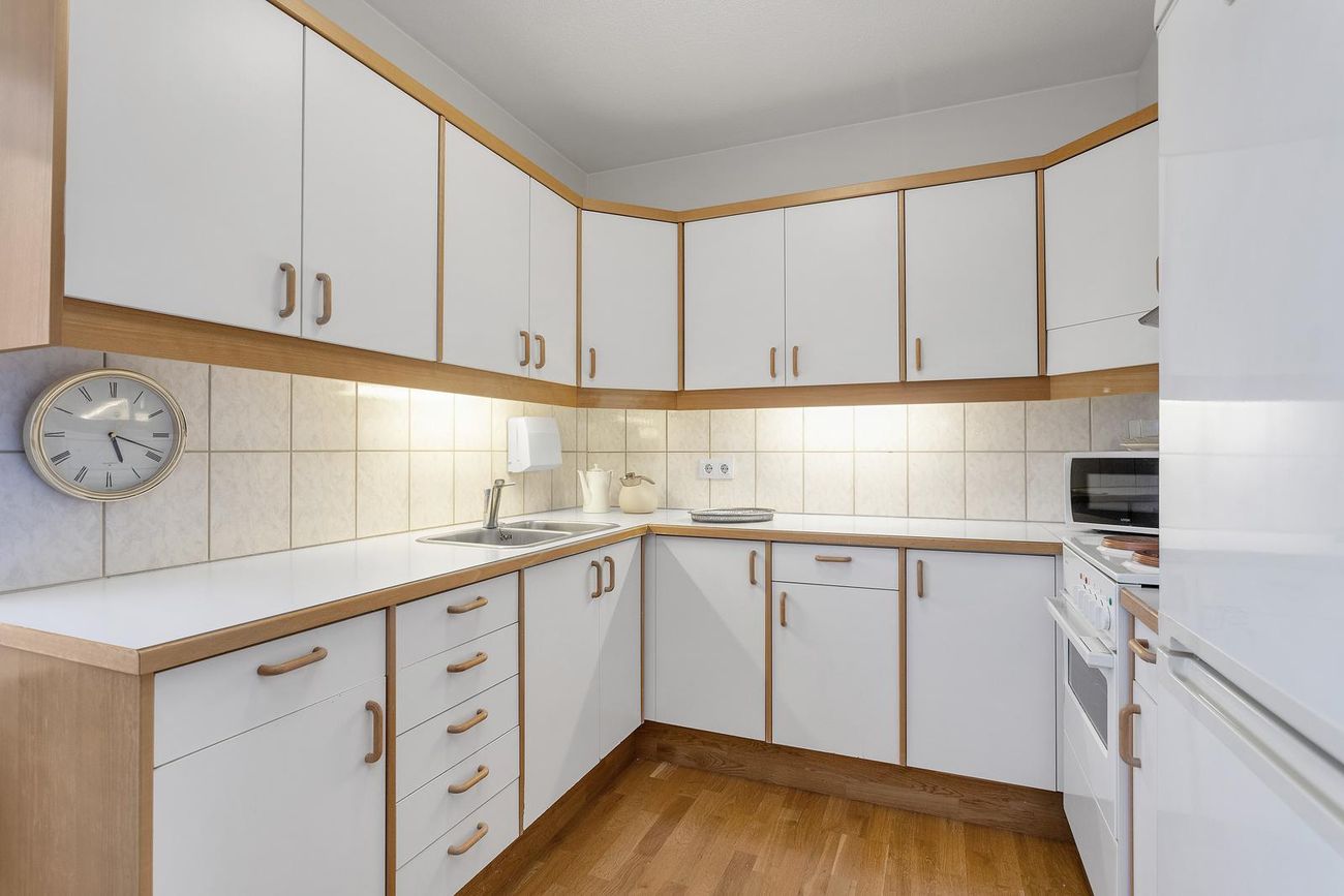 Hvassaleiti 58, 103 Reykjavík