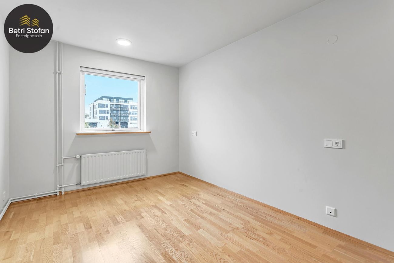 Garðatorg 7, 210 Garðabær