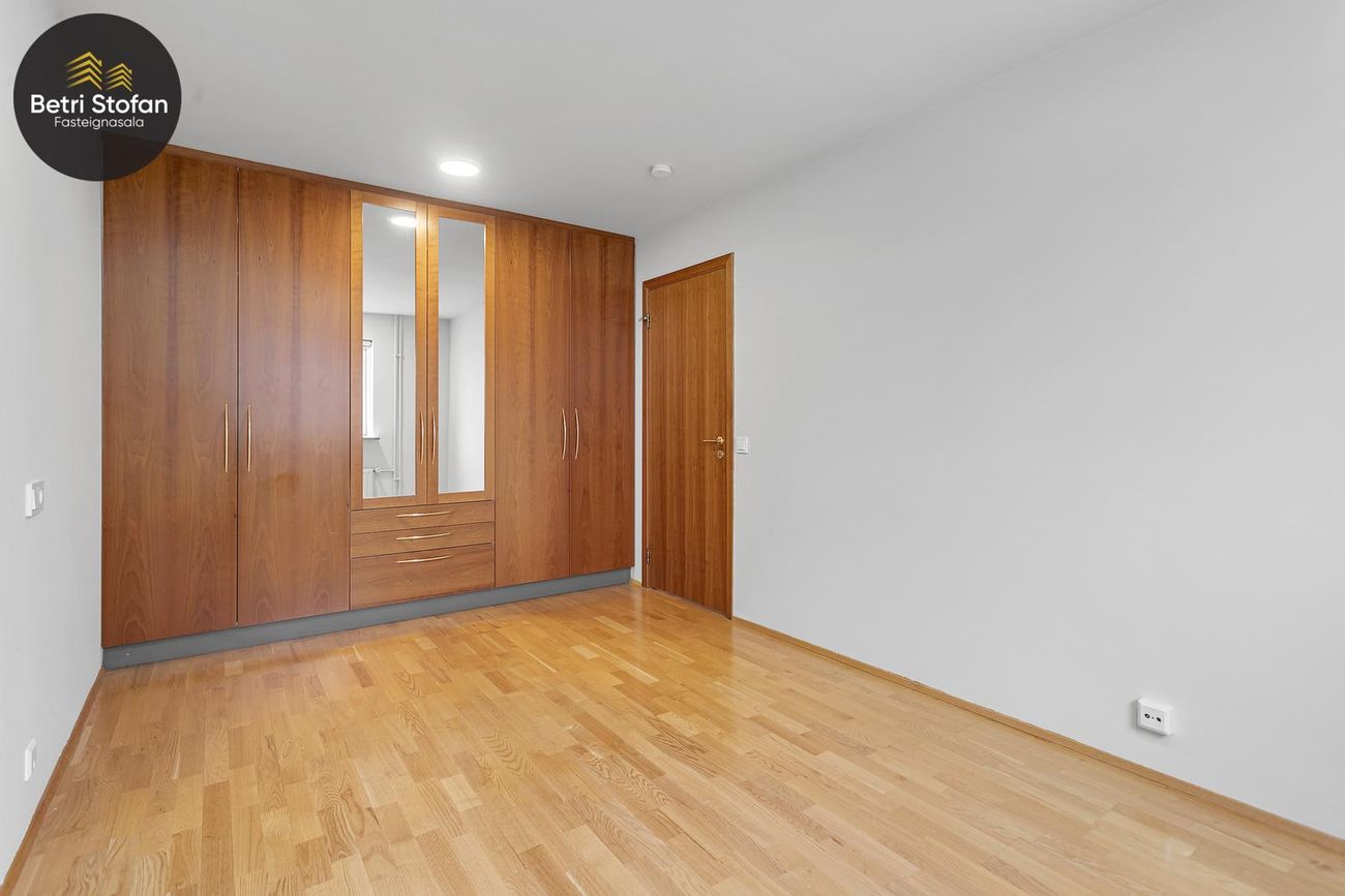 Garðatorg 7, 210 Garðabær