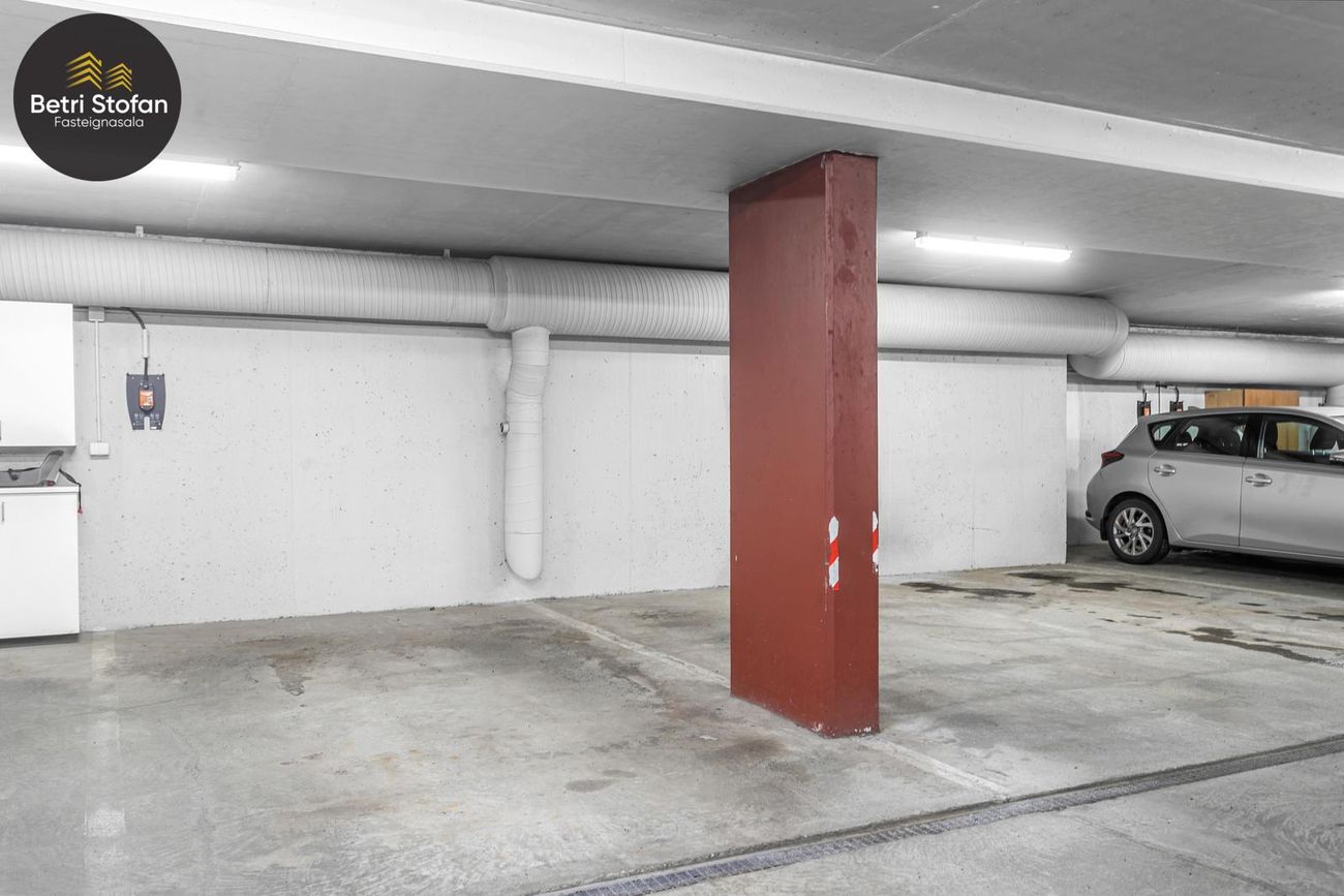 Garðatorg 7, 210 Garðabær