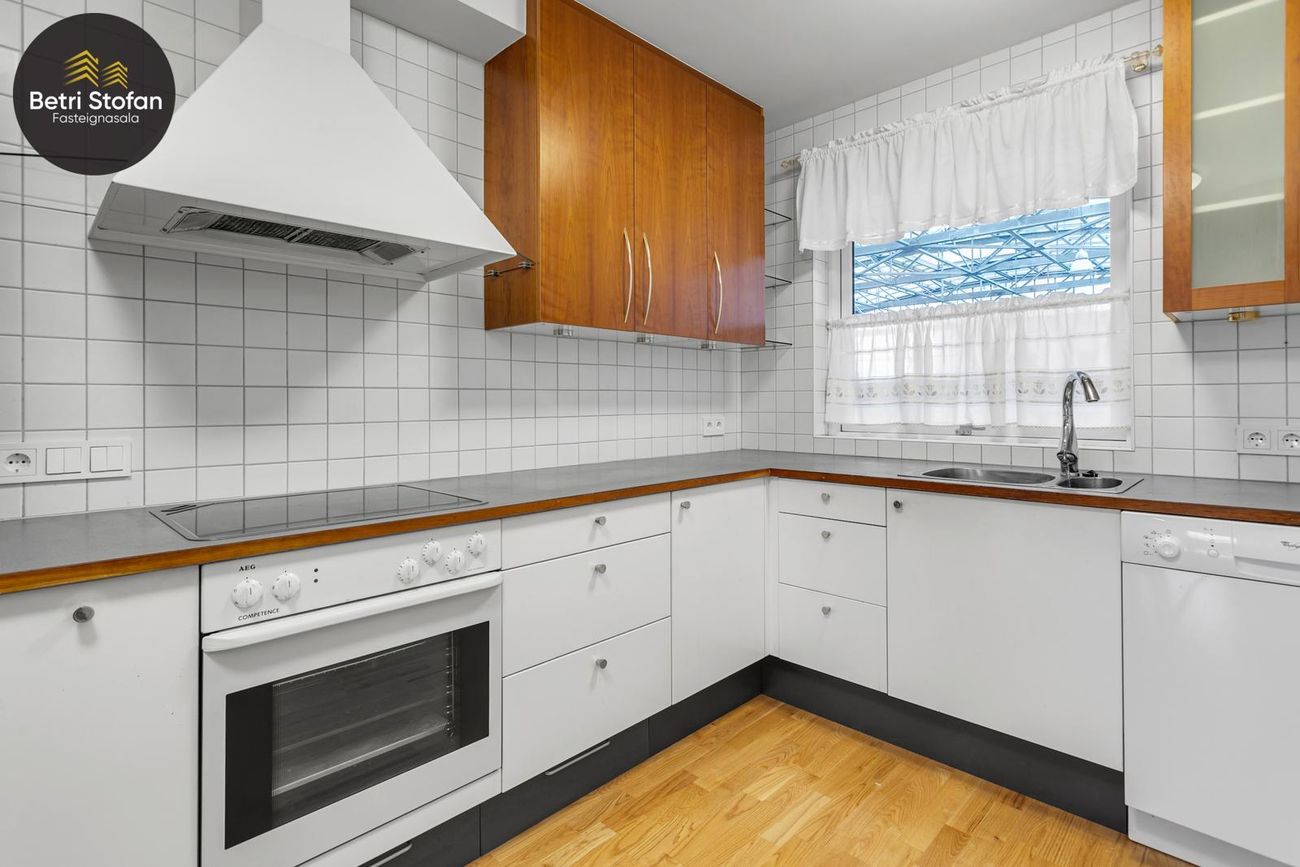 Garðatorg 7, 210 Garðabær