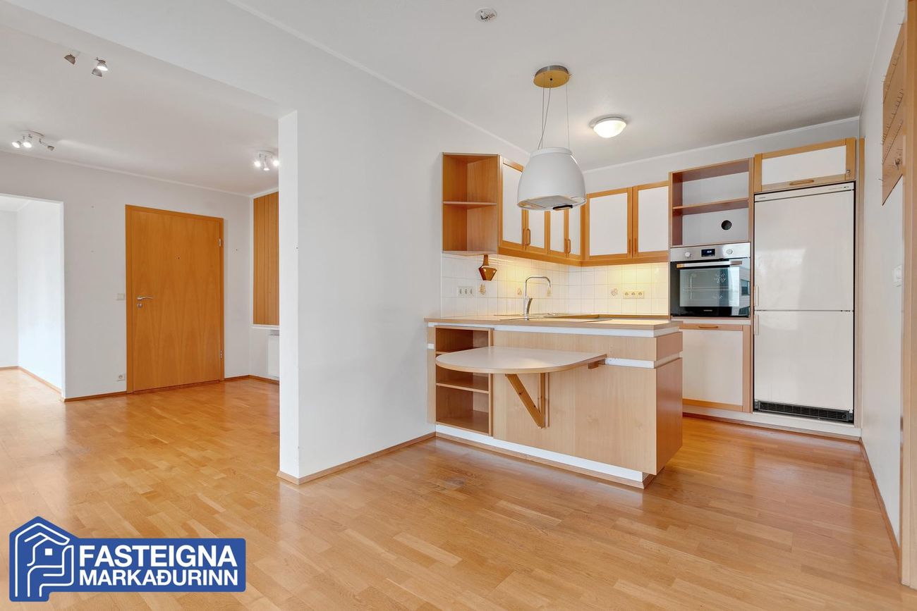 Árskógar 6 - 0402, 109 Reykjavík