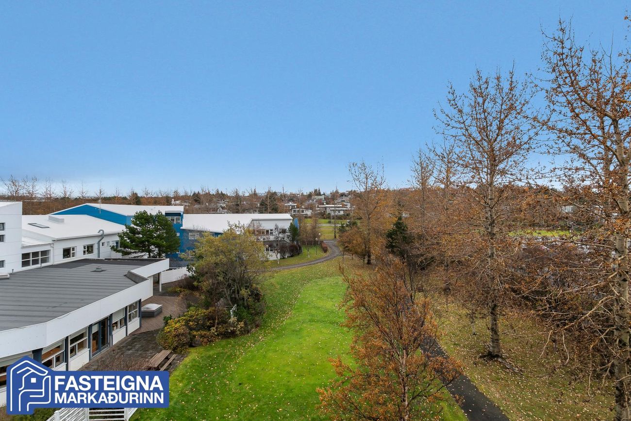 Árskógar 6 - 0402, 109 Reykjavík