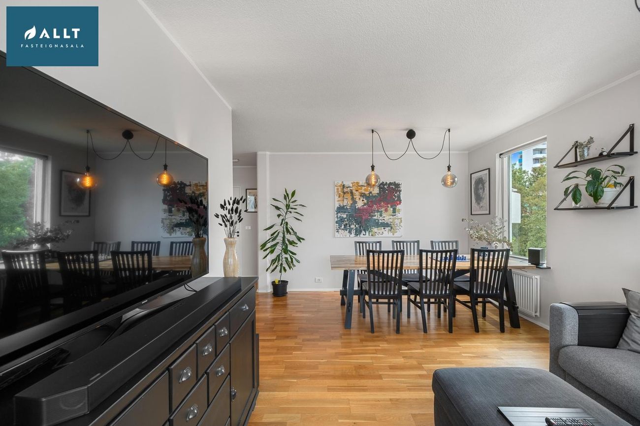 Ástún 10, 200 Kópavogur