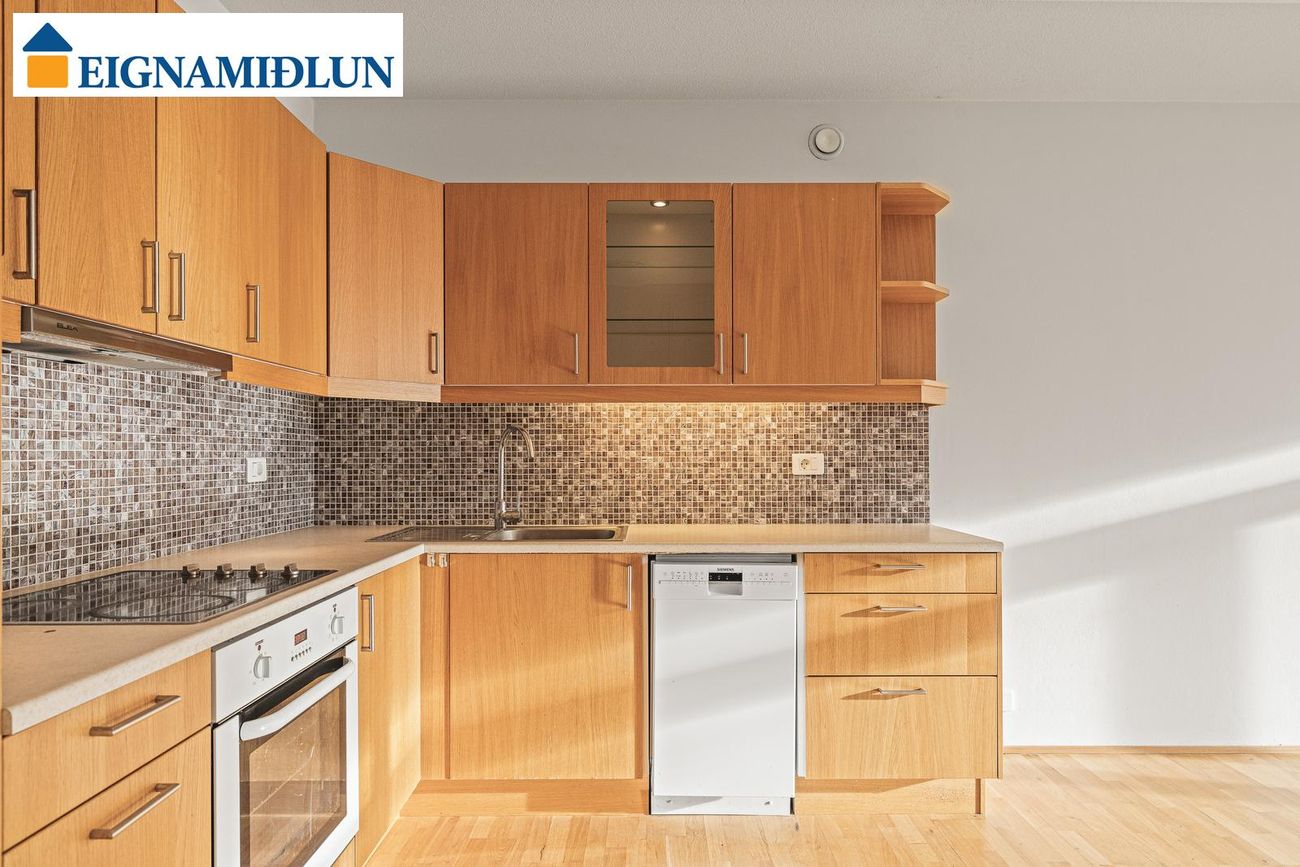 Flyðrugrandi 8, 107 Reykjavík