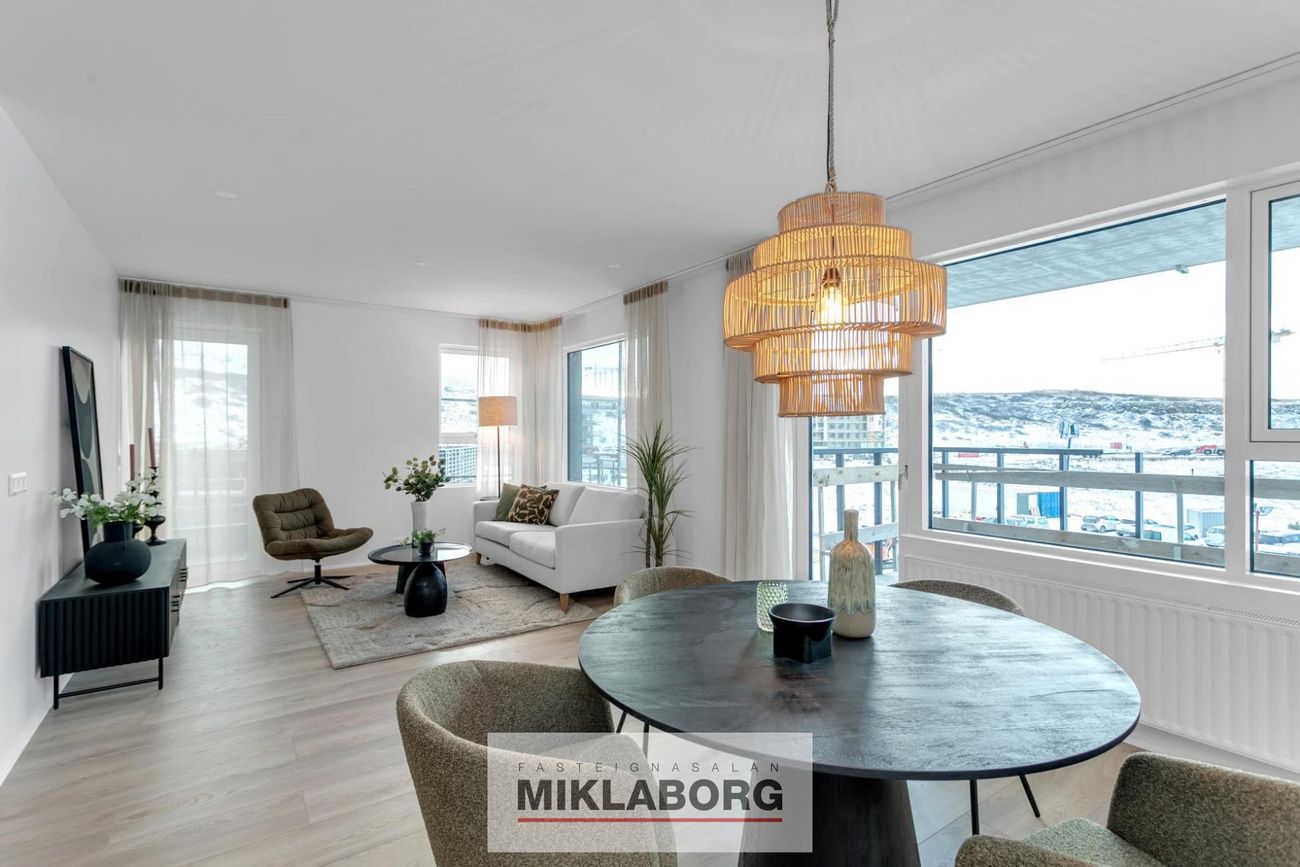 Hringhamar 25 - 0105, 221 Hafnarfjörður