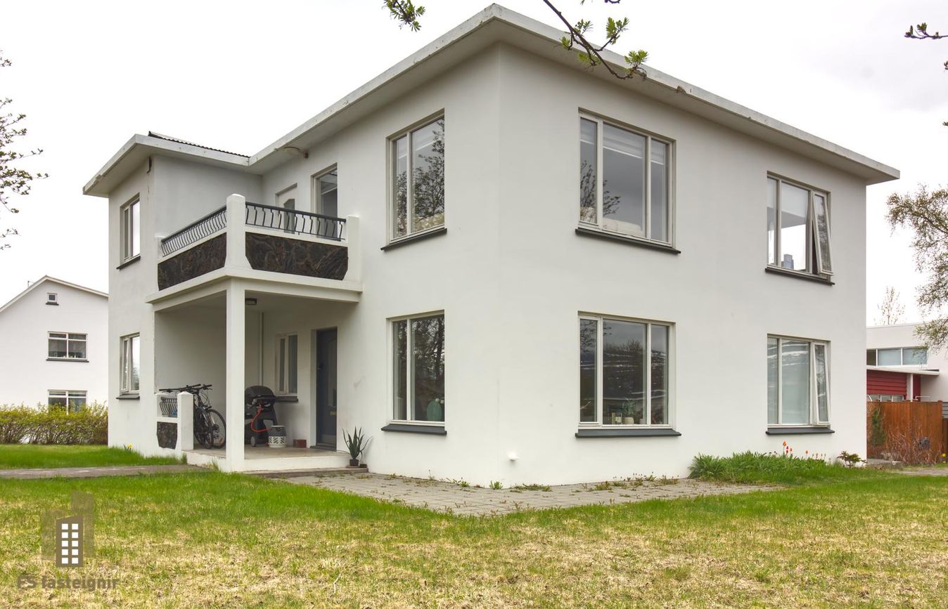 Álfabyggð 24, 600 Akureyri