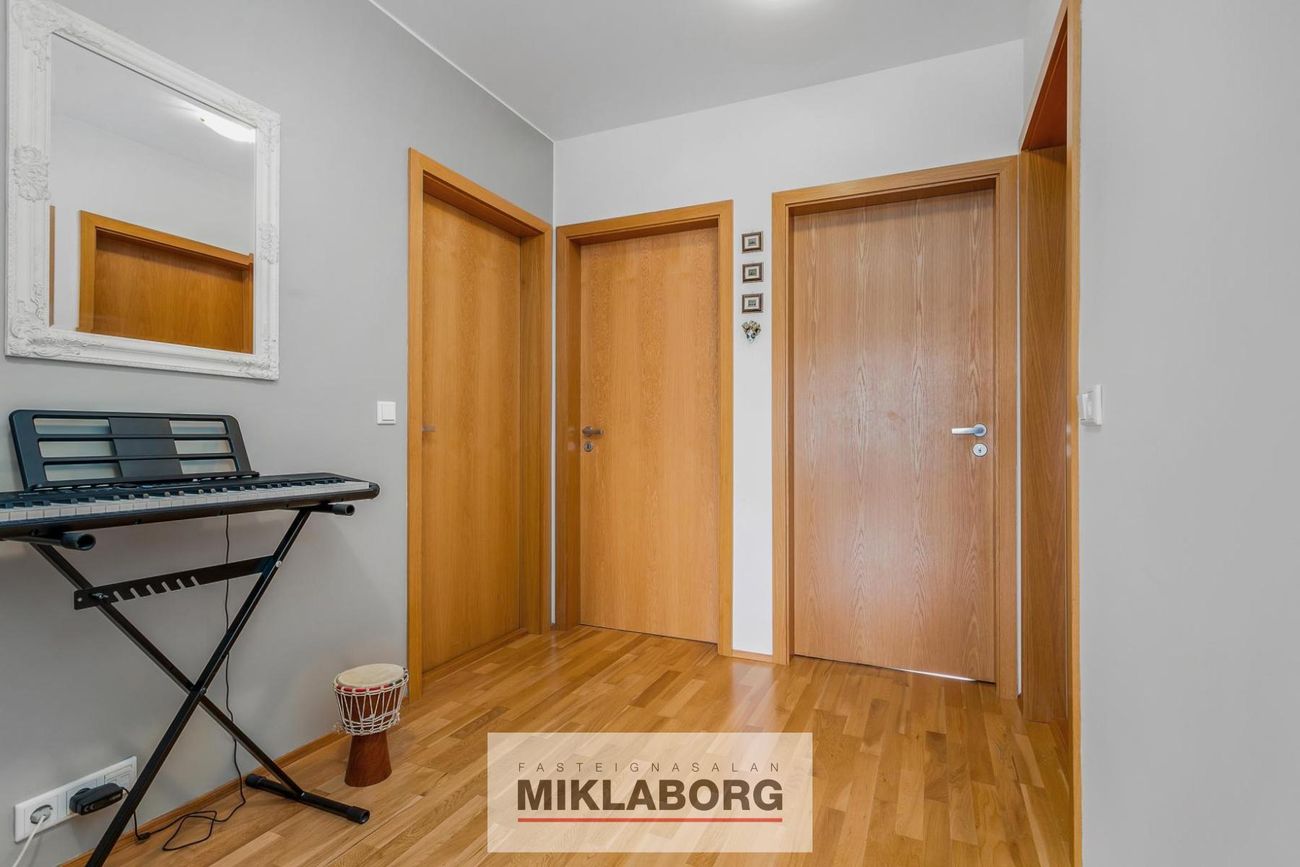 Perlukór 1A, 203 Kópavogur
