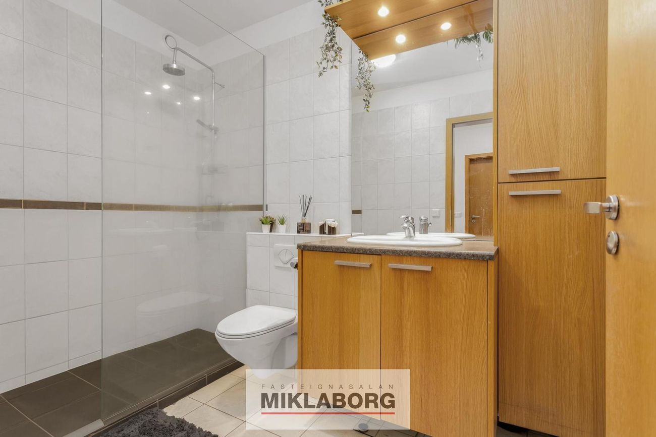 Perlukór 1A, 203 Kópavogur