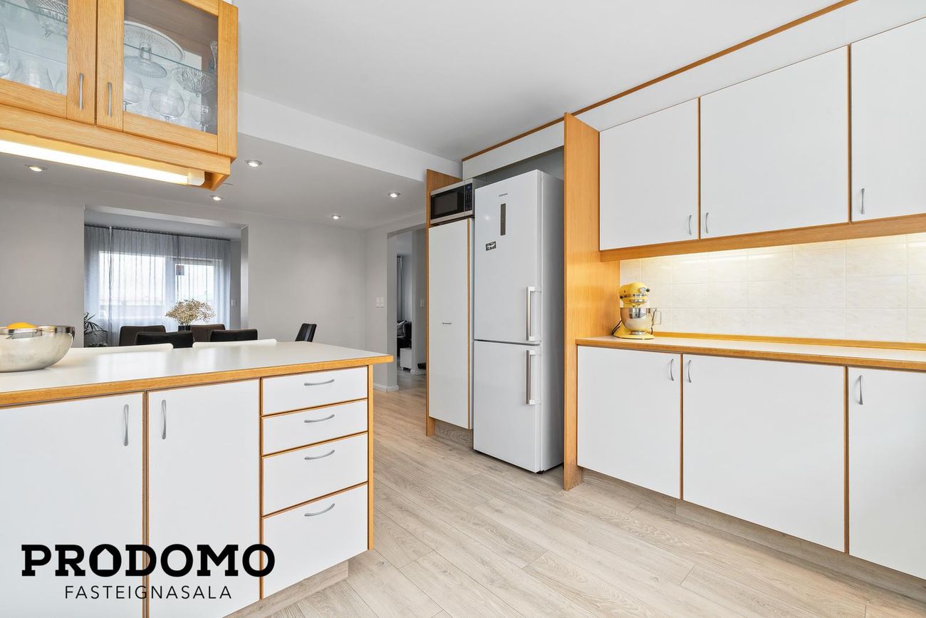 Breiðbraut 672, 262 Reykjanesbær