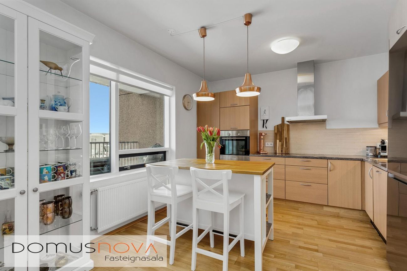 Helluvað 13, 110 Reykjavík