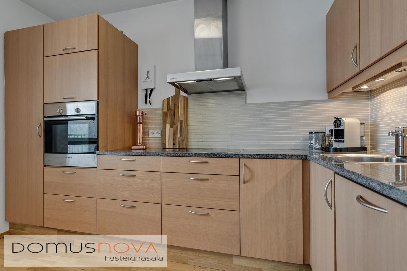 Helluvað 13, 110 Reykjavík