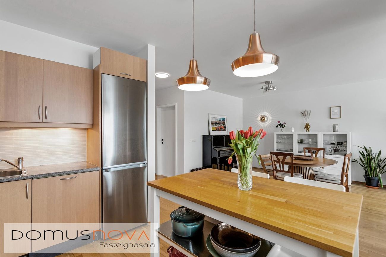 Helluvað 13, 110 Reykjavík