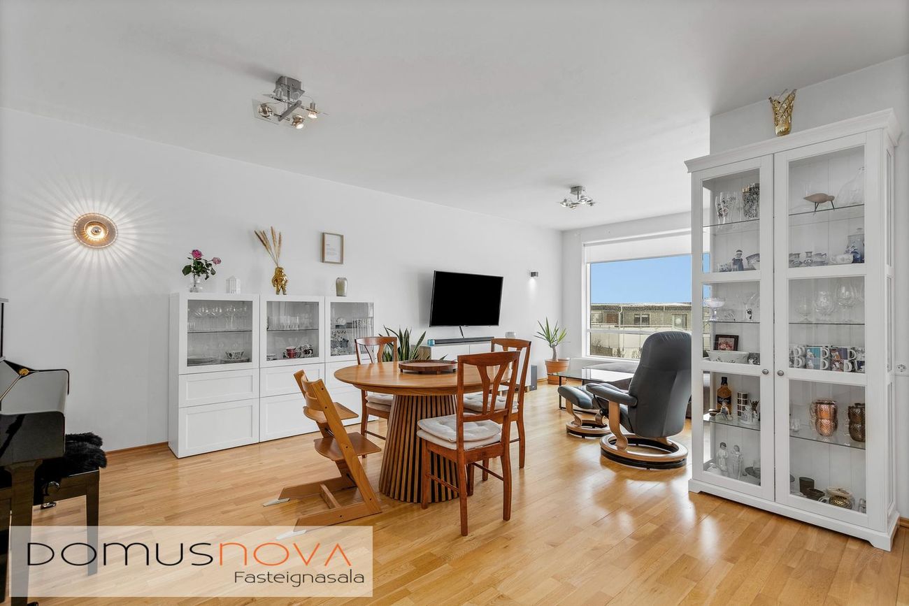 Helluvað 13, 110 Reykjavík