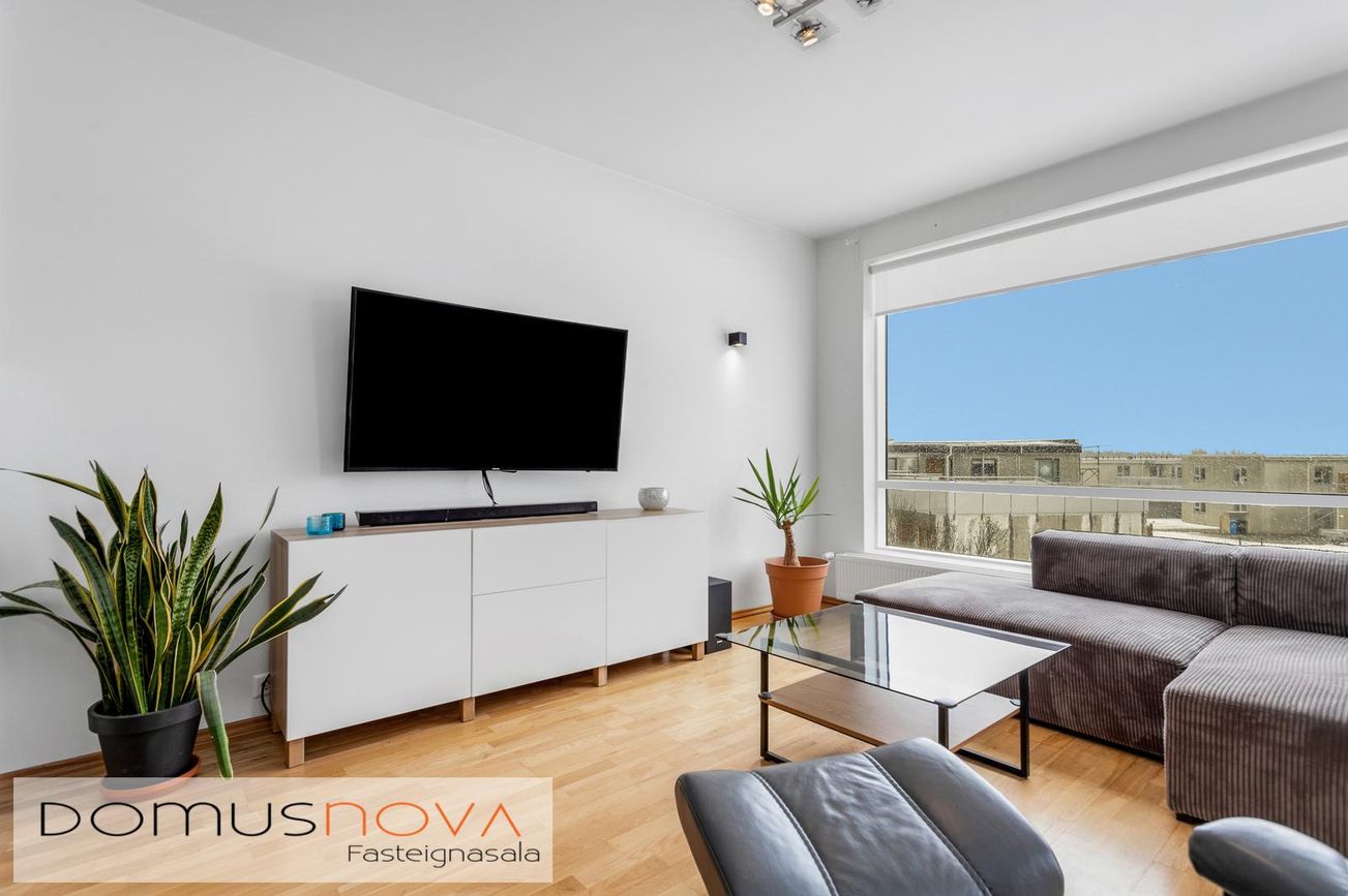 Helluvað 13, 110 Reykjavík