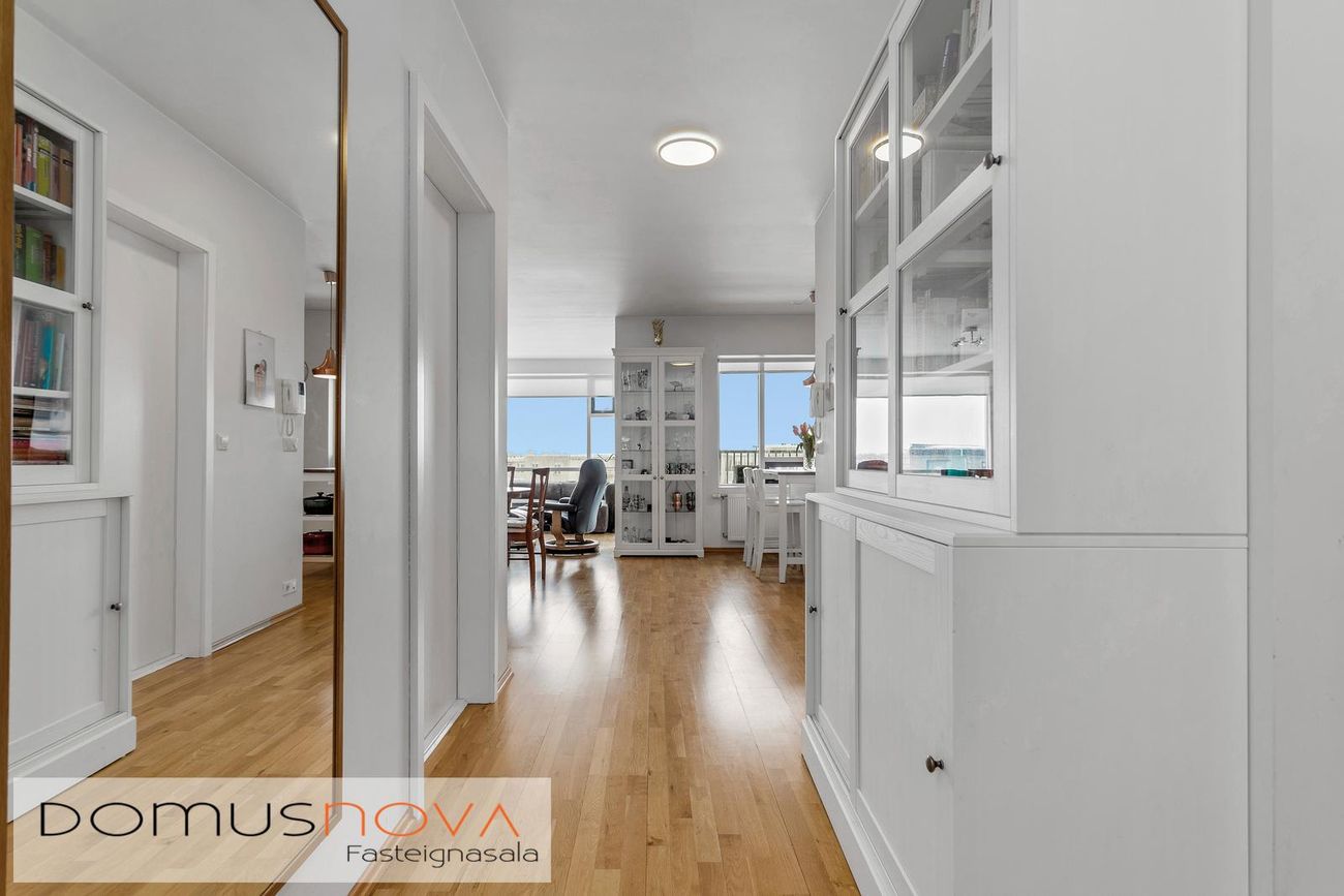 Helluvað 13, 110 Reykjavík