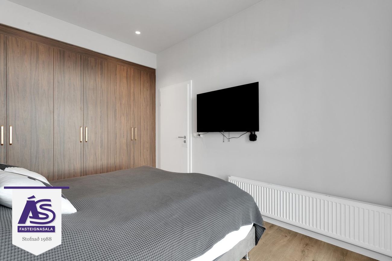 Hringhamar 11 - 0502, 221 Hafnarfjörður