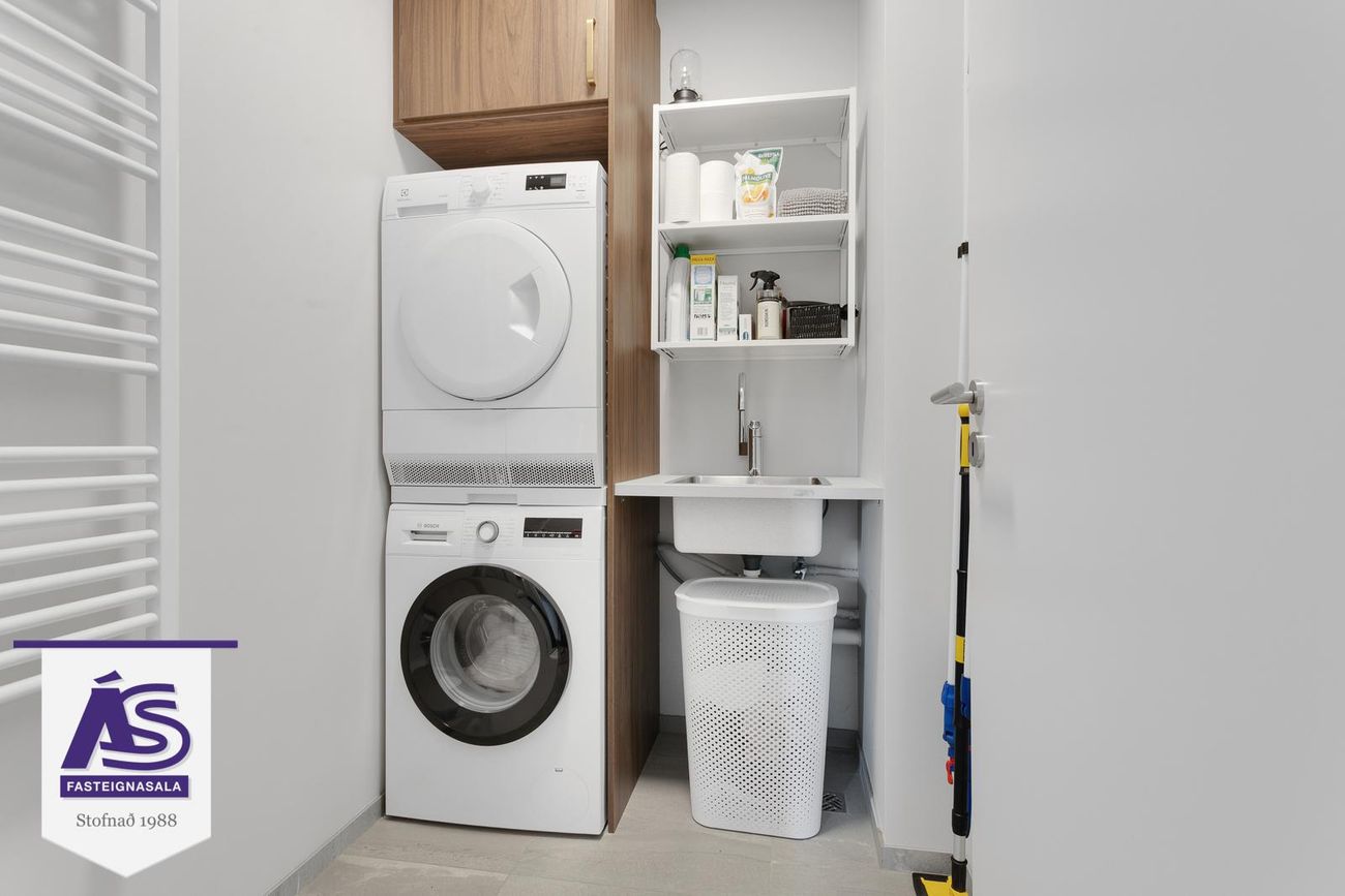 Hringhamar 11 - 0502, 221 Hafnarfjörður