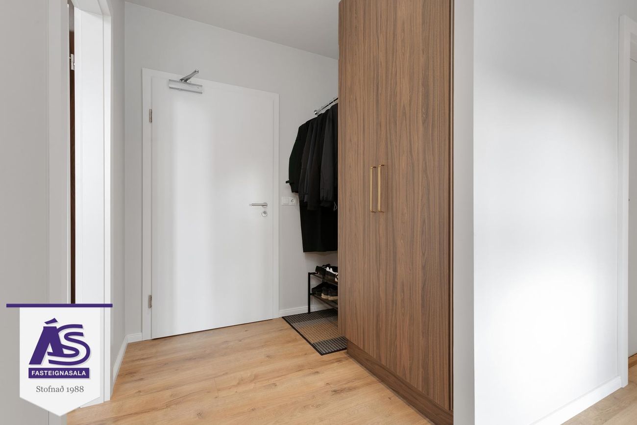 Hringhamar 11 - 0502, 221 Hafnarfjörður