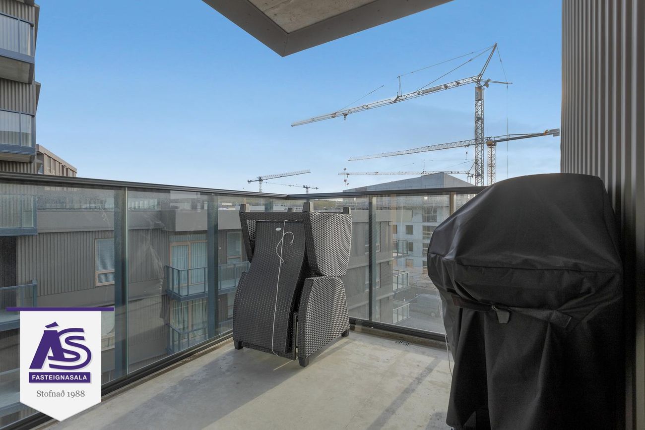 Hringhamar 11 - 0502, 221 Hafnarfjörður