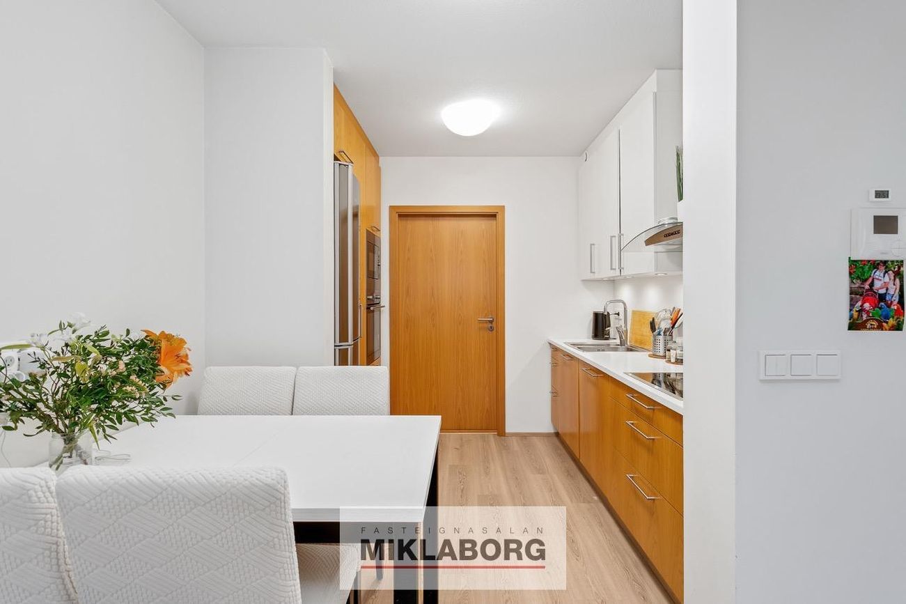 Naustavör 2, 200 Kópavogur