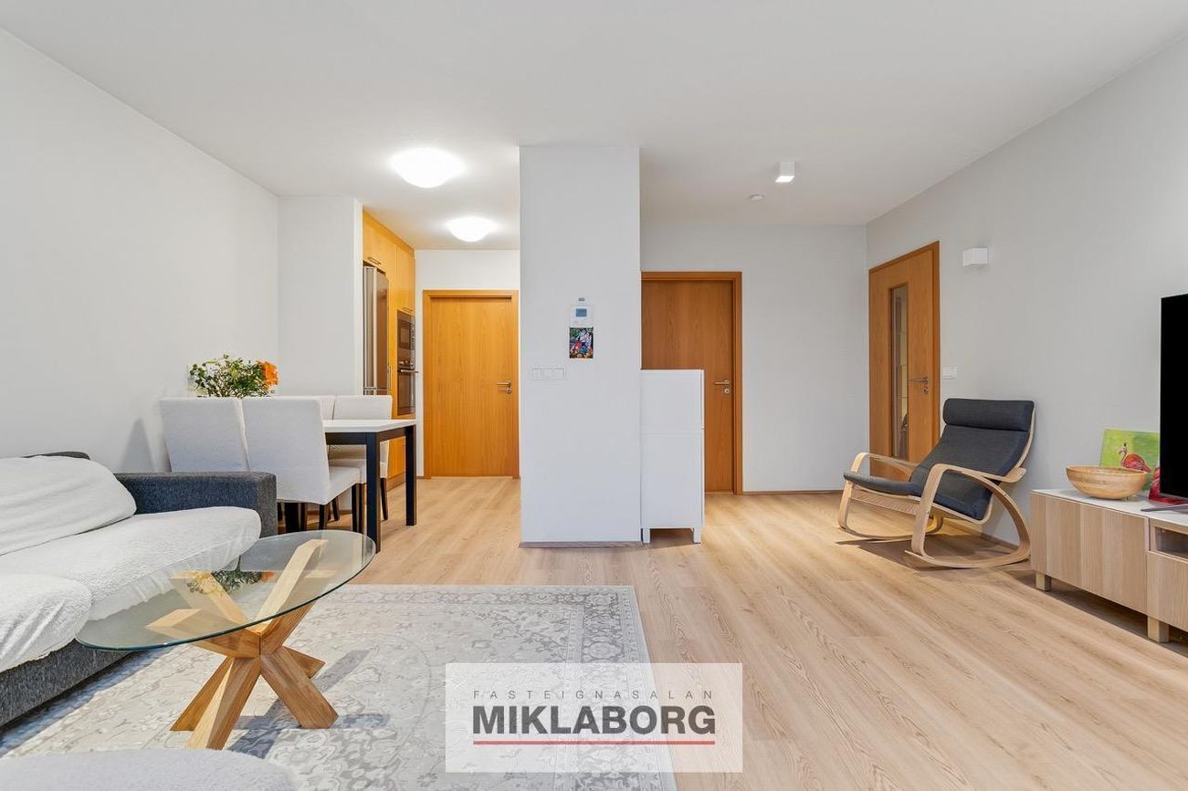 Naustavör 2, 200 Kópavogur
