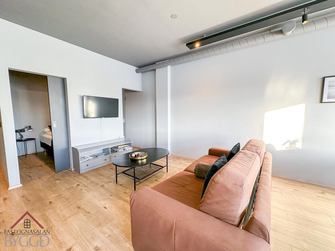 Tryggvabraut 24, 600 Akureyri