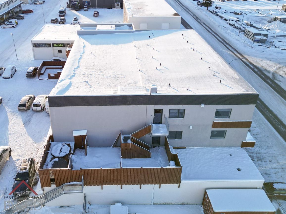 Tryggvabraut 24, 600 Akureyri