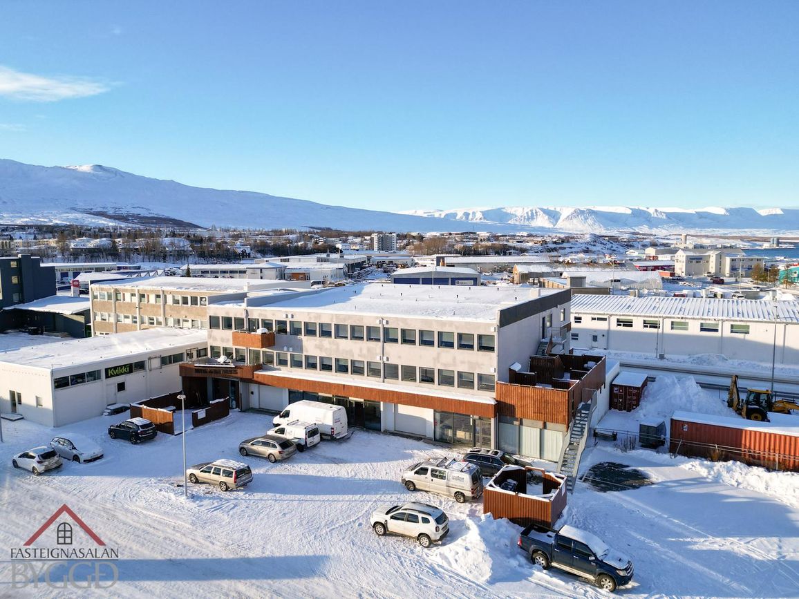 Tryggvabraut 24, 600 Akureyri