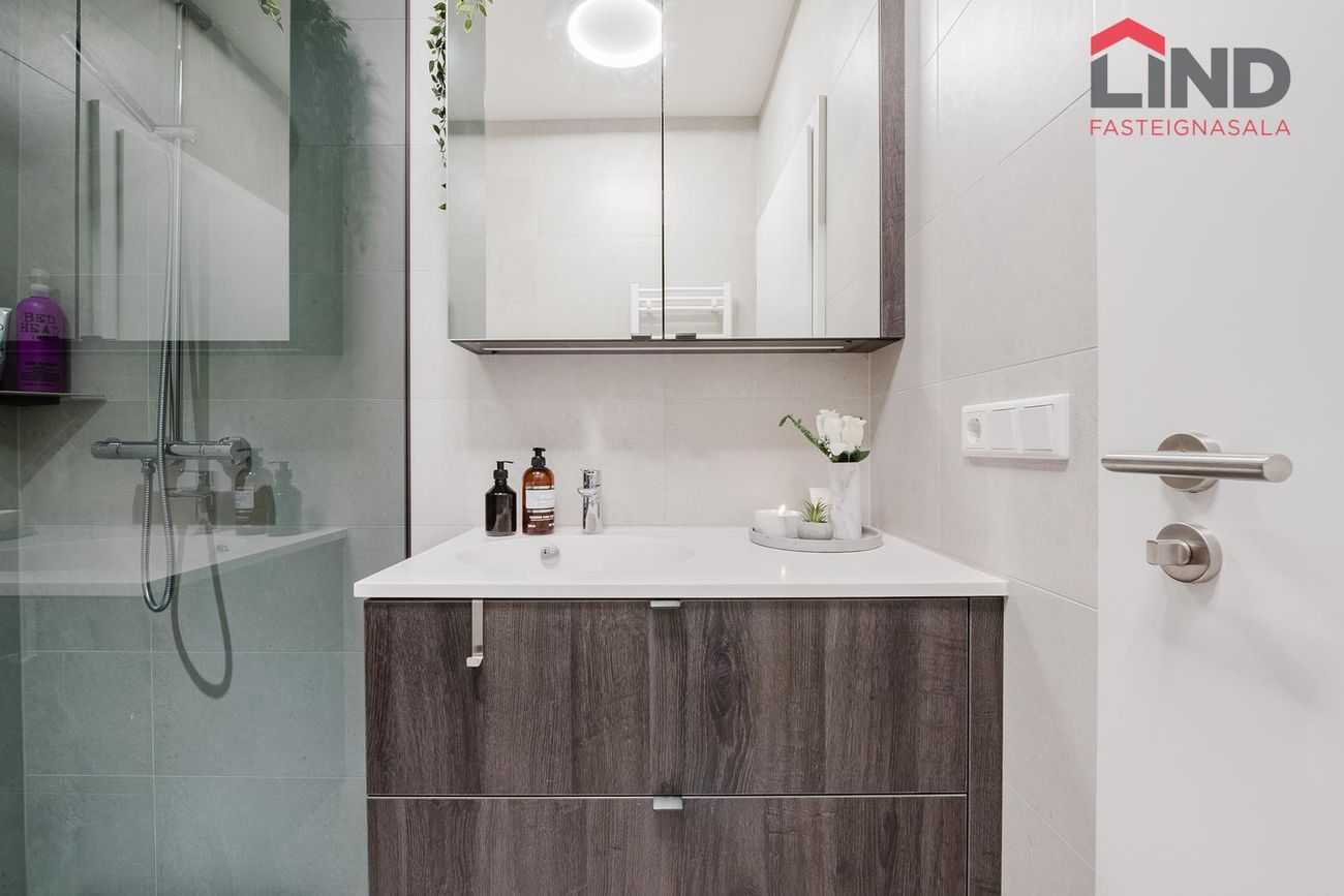 Álalind 18, 201 Kópavogur