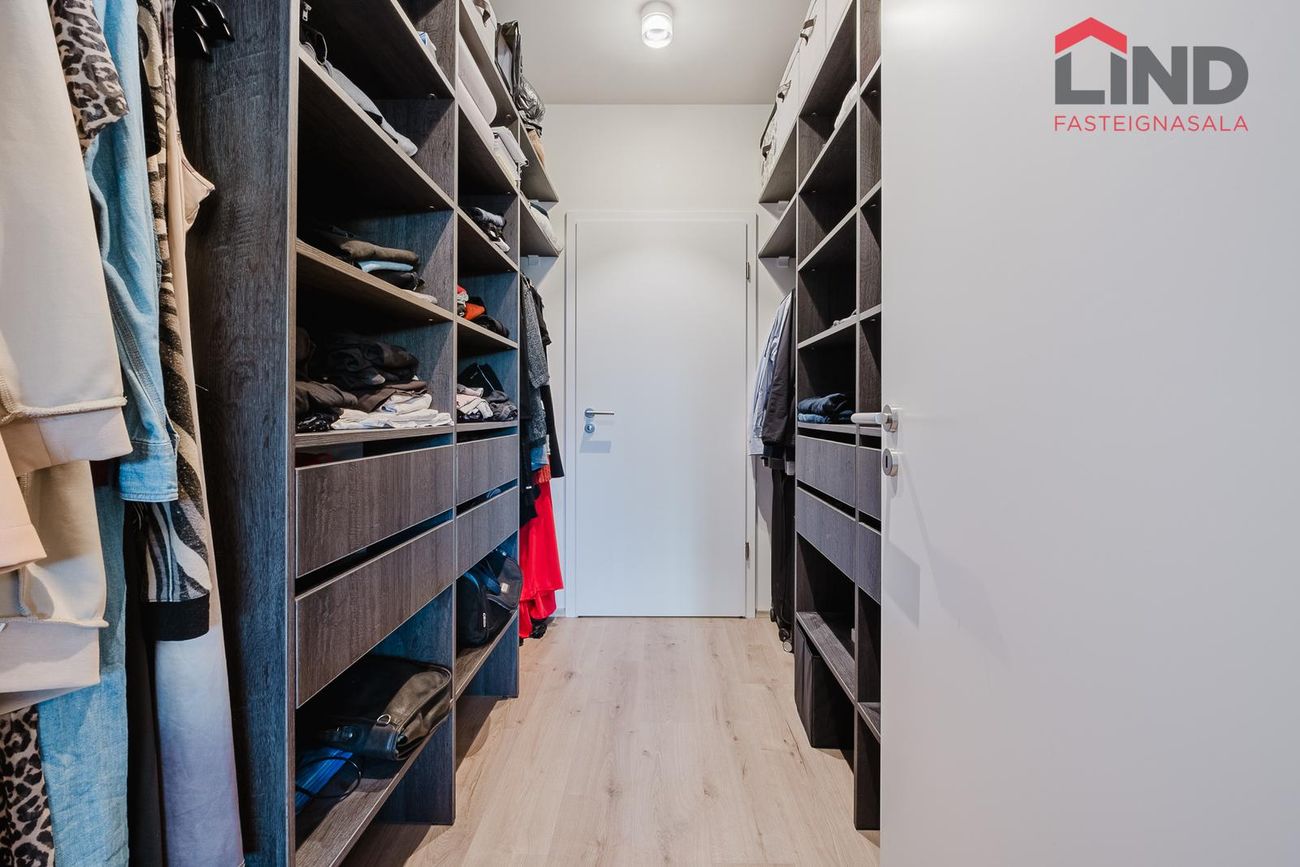 Álalind 18, 201 Kópavogur