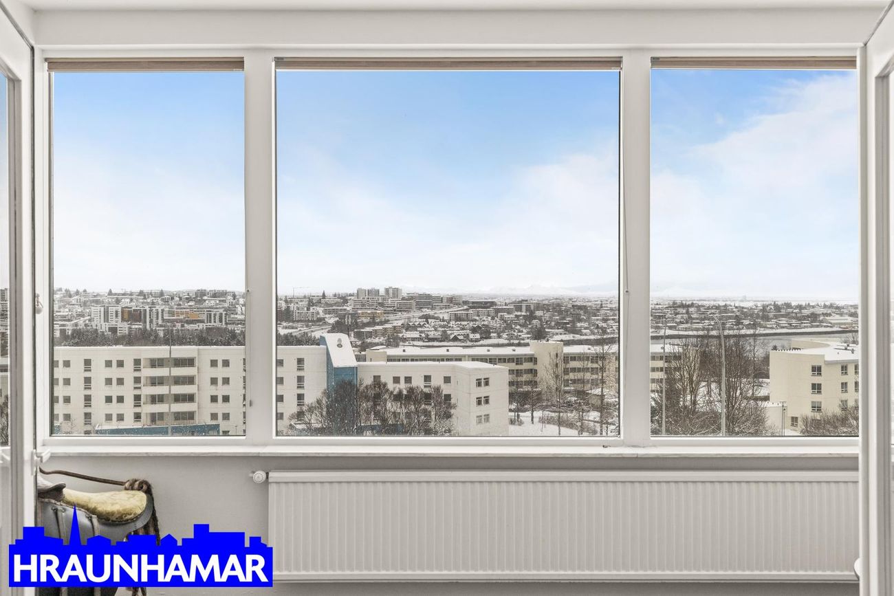Efstaleiti 12, 103 Reykjavík