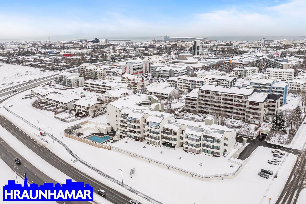 Efstaleiti 12, 103 Reykjavík