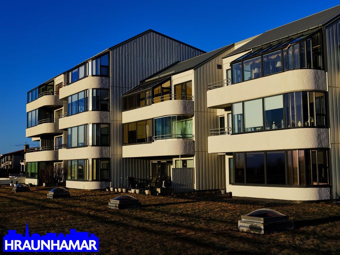 Efstaleiti 12, 103 Reykjavík