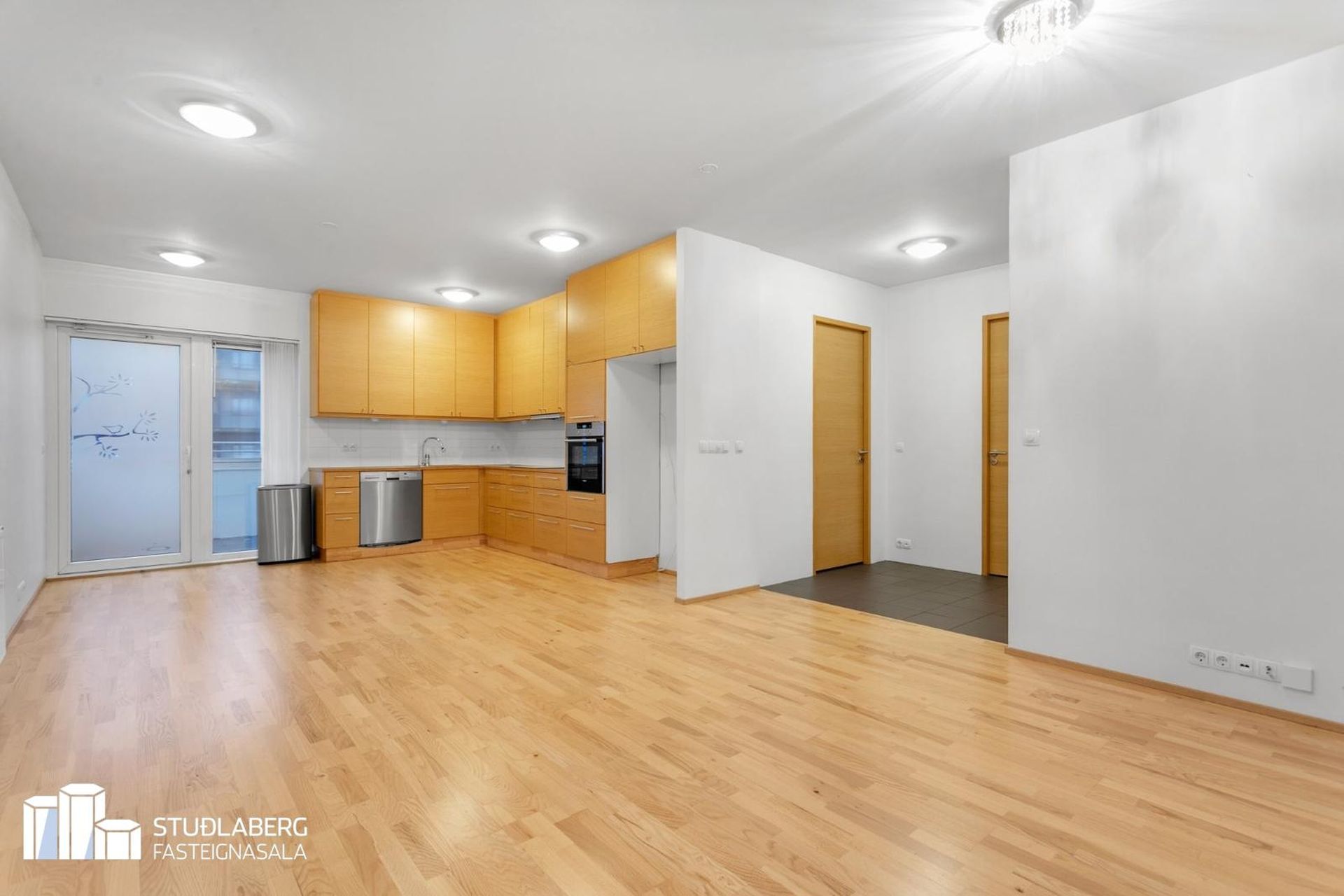 Krossmói 5, 260 Reykjanesbær